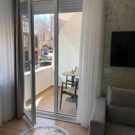 Luxury Apartment ティラナ エクステリア 写真