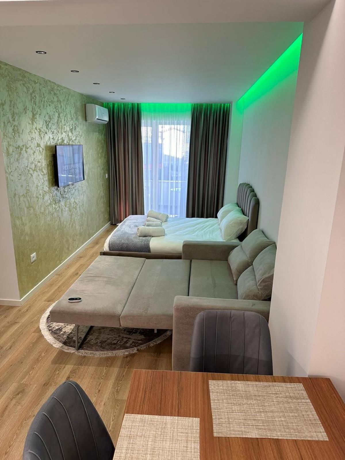 Luxury Apartment ティラナ エクステリア 写真