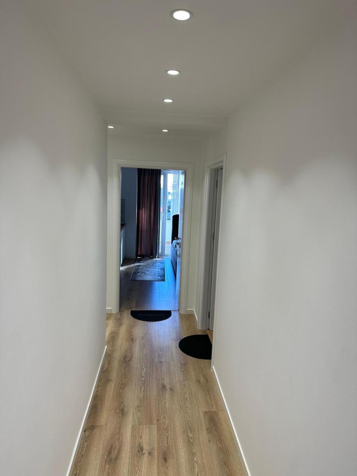 Luxury Apartment ティラナ エクステリア 写真